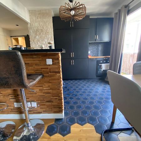 Appartement Cocooning, Design, Confort & Balcon แซงต์-เดอนี ภายนอก รูปภาพ